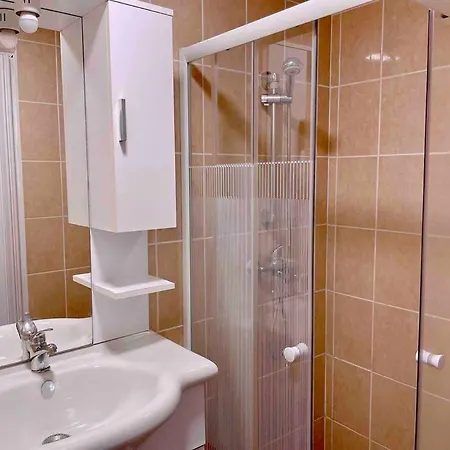 Small Loft アパート *